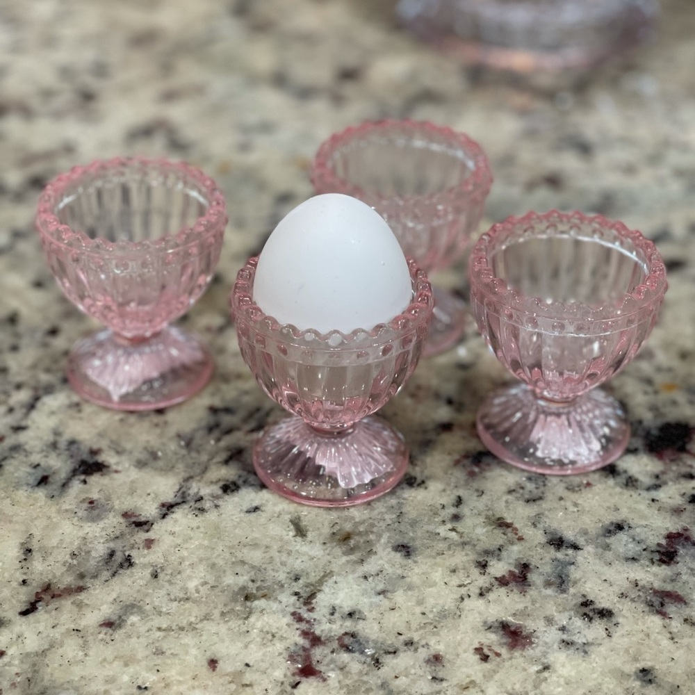 4 pink egg cups. NWT. 💗🥚You’ll love them!🥚💗